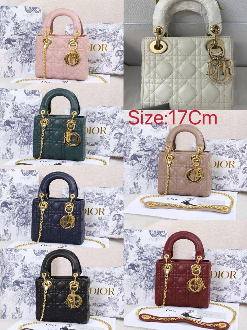 Dior
100 dhs🇦🇪

with box
🎁🎁🎁

size 17cm

Zain26
♥️♥️♥️