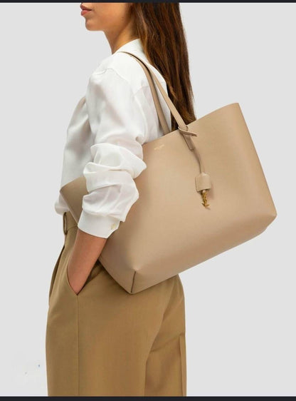 YSL
100 dhs🪙
Good Quality 

Zain217
♥️♥️♥️