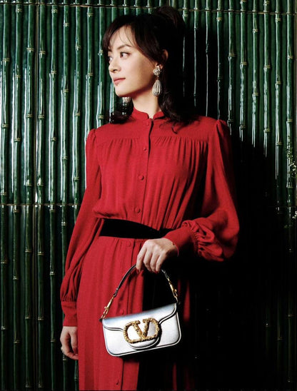 Valentino

110 dhs🇦🇪

Good quality

Zain35
♥️♥️♥️