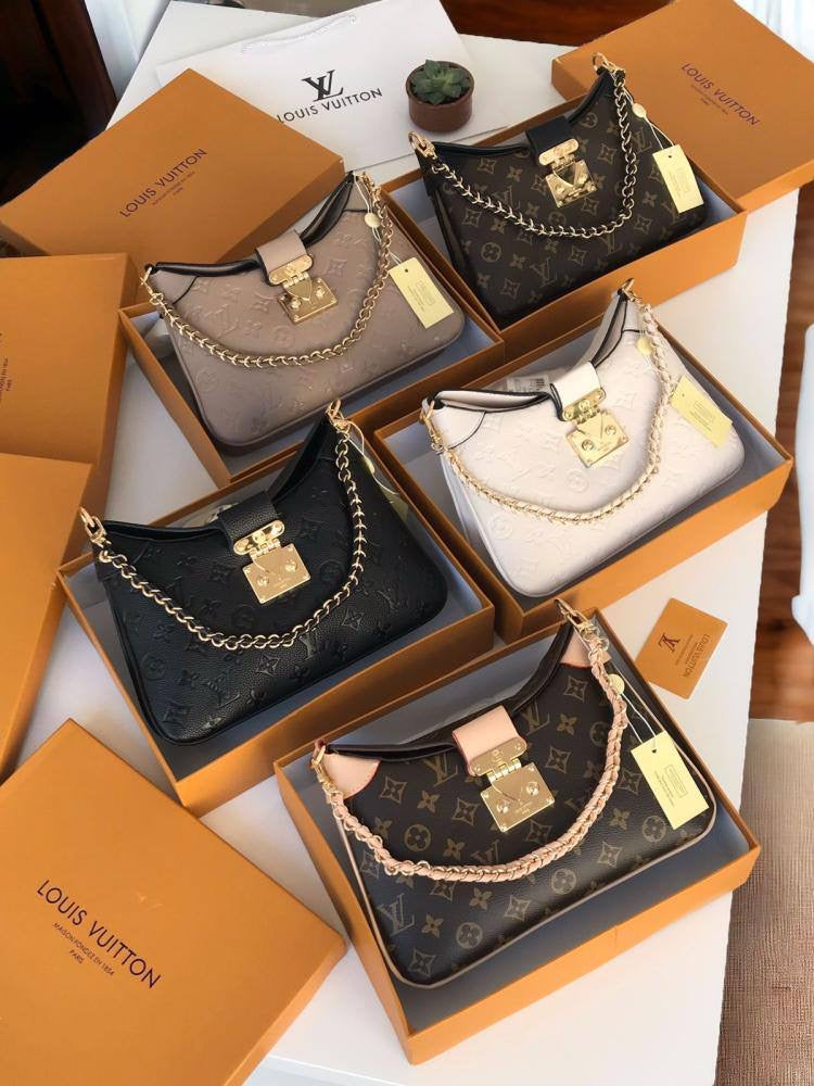 LV
ᴛᴡɪɴɴʏ MM ᴍᴏɴᴏɢʀᴀᴍ
ɢᴏʟᴅ ʜᴀʀᴅᴡᴀʀᴇ
sʜᴏᴜʟᴅᴇʀ sʟɪɴɢ ʙᴀɢ
sɪᴢᴇ : 27 cm
ᴡɪᴛʜ BOX
🎁🎁🎁

110 dhs🇦🇪

Zain31
♥️♥️♥️