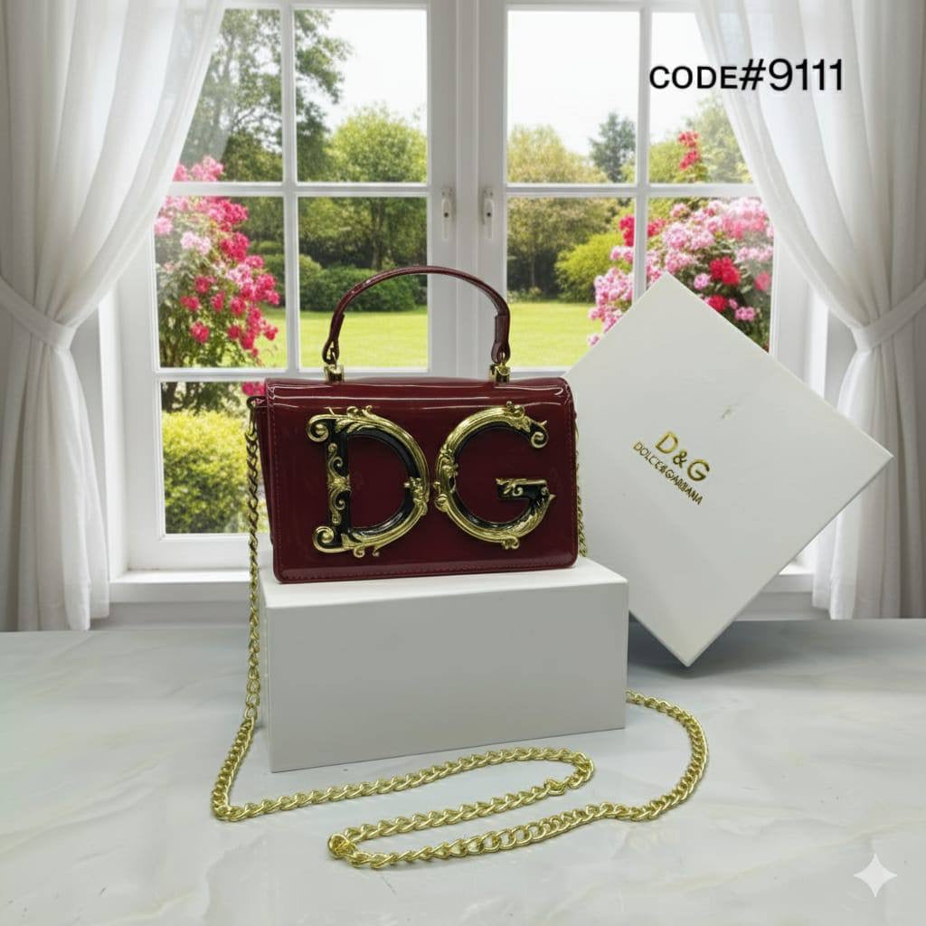 D&G
ᴛᴏᴘ ʜᴀɴᴅ ʙᴀɢ
ᴡɪᴛʜ ʟᴏɴɢ ᴄʜᴀɪɴ sʟɪɴɢ
ɢᴏʟᴅ ʜᴀʀᴅᴡᴀʀᴇ
ɢʟᴏssʏ ᴍᴀᴛᴇʀɪᴀʟ
sɪᴢᴇ : 18 cm
ᴡɪᴛʜ BOX
🎁🎁🎁

70 dhs🪙💕

Zain31
♥️♥️♥️