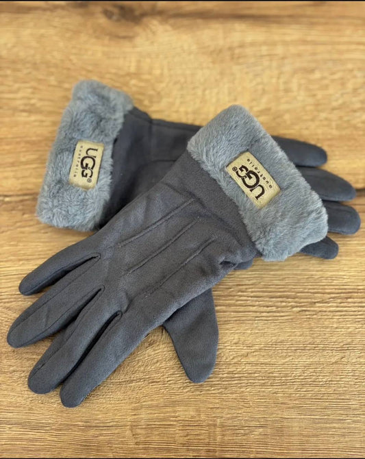 Women Gloves 
Free size 
80 dhs🪙

Zain88
♥️♥️♥️