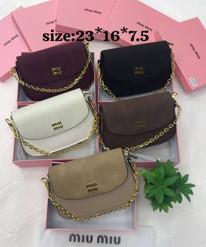 Miu Miu

with box
🎁🎁🎁

good quality
100 dhs🇦🇪

Zain07
♥️♥️♥️