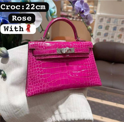 Hermes ᴋɪʟʟʏ ᴄʀᴏᴄᴏᴅɪʟᴇ 
sɪʟᴠᴇʀ ʜᴀʀᴅᴡᴀʀᴇ 
ᴡɪᴛʜʙᴏx 
🎁🎁🎁

ᴄʀᴏᴄs ᴍᴀᴛᴇʀɪᴀʟ 
sɪᴢᴇ:22ᴄᴍ
100 dhs🇦🇪

Zain56
♥️♥️♥️