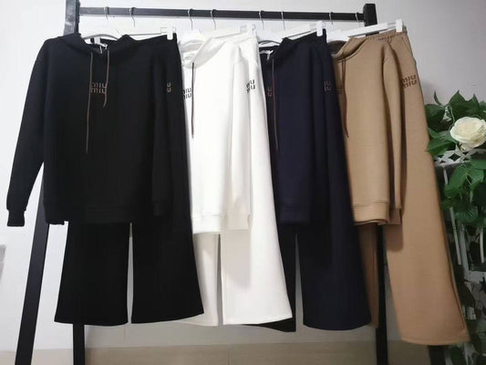 Miu Miu - ALO 
Pijamas
120 dhs🇦🇪
M-L-XL -XxL size have 😎

Zain140
♥️♥️♥️