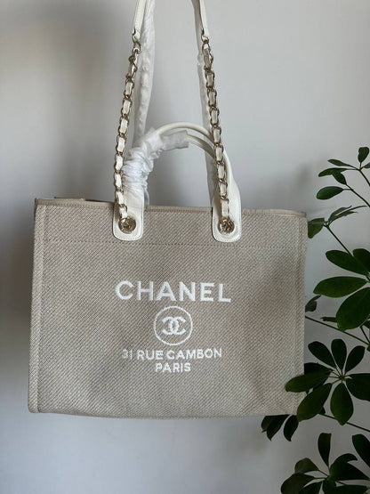 CHANEL MASTER
*38 Cm*
*AVAILABLE NOW*
For Price 👇 WTSP Text Zain 0568585901

Zain257
♥️♥️♥️