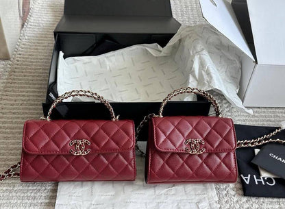 Chanel
105 dhs🇦🇪
Comes with Chanel exclusive box and card🎁

Especially good quality

Zain07
♥️♥️♥️