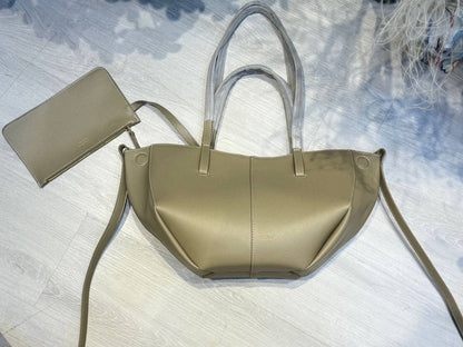 POLENE 
A  QUALITY 42 cm
120 dhs🇦🇪

Zain44
♥️♥️♥️