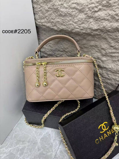 Chanel VANITY
ᴛᴏᴘ ʜᴀɴᴅʟᴇ ʙᴀɢ
ᴍᴀᴛᴛᴇ ʟᴇᴀᴛʜᴇʀ ᴍᴀᴛᴇʀɪᴀʟ
ɢᴏʟᴅ ʜᴀʀᴅᴡᴀʀᴇ ʟᴏɴɢ ᴄʜᴀɪɴ
sɪᴢᴇ : 18.5 cm
ᴡɪᴛʜ BOX
🎁🎁🎁

70 dhs🇦🇪

Zain31
♥️♥️♥️