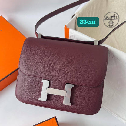 Hermes
Good quality 

with box
🎁🎁🎁
95 dhs🪙💕

Zain186
♥️♥️♥️