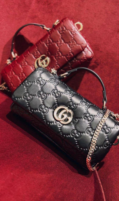 D&G

90 dhs🇦🇪

Good quality 

with box
🎁🎁🎁

Zain35
♥️♥️♥️