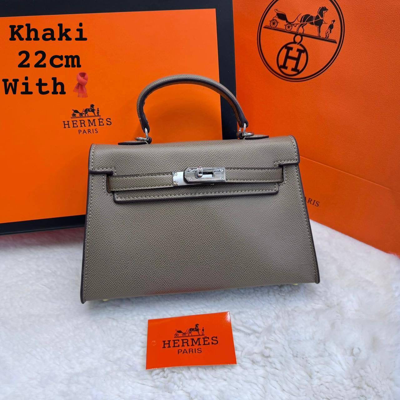 Hermes ᴋᴇʟʟʏ ʙᴀɢ  
silver hardware
 ᴡɪᴛʜ ʙᴏx
🎁🎁🎁

With 🧣 
ʟᴇᴀᴛʜᴇʀ 
sɪᴢᴇ:22ᴄᴍ 
90 dhs🇦🇪

Zain56
♥️♥️♥️
