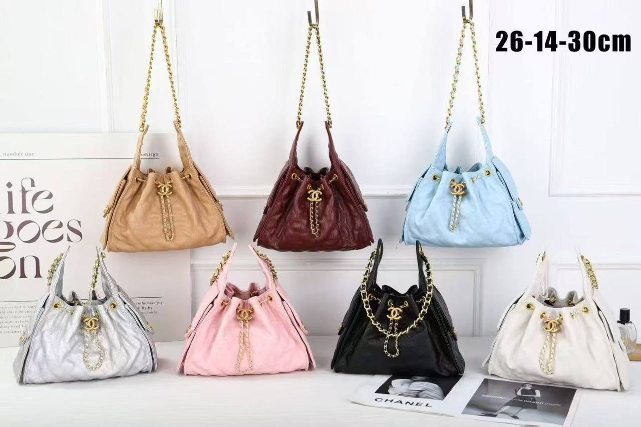 CHANEL 
GOOD QUALITY 
CAVIAR MATERIAL 

110 dhs🇦🇪

Zain28
♥️♥️♥️