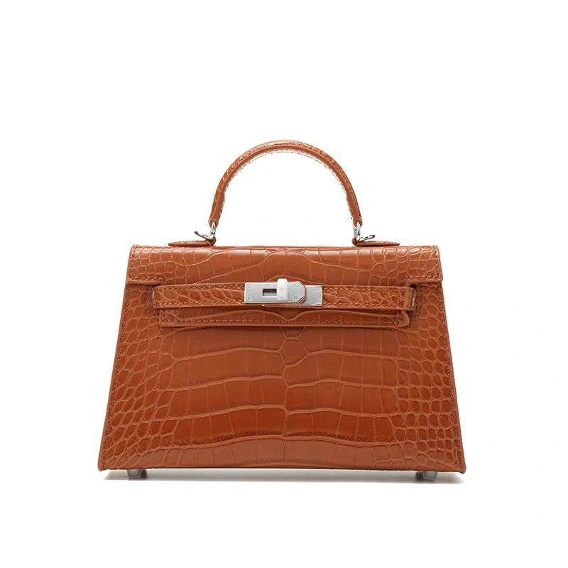 Hermes
KL-22 with box 
95 dhs🪙💕

KL-25 with box
 115 dhs🪙💕 

Zain136
♥️♥️♥️