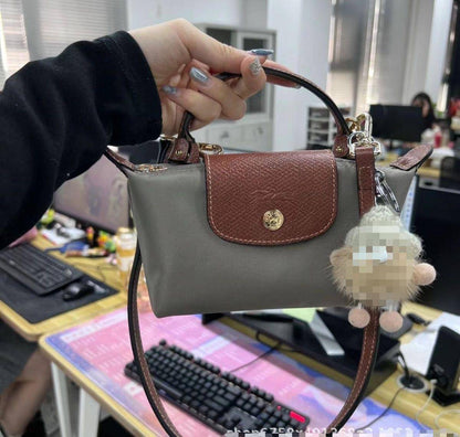 LongChamp Mini

High  Quality 

Size：19  * 11 cm
50 dhs🪙

Zain115
♥️♥️♥️