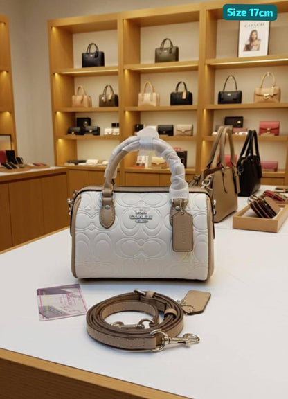 Coach
Best quality 
with box’s 
🎁🎁🎁

100 dhs🇦🇪
size 18 cm

Zain158
♥️♥️♥️