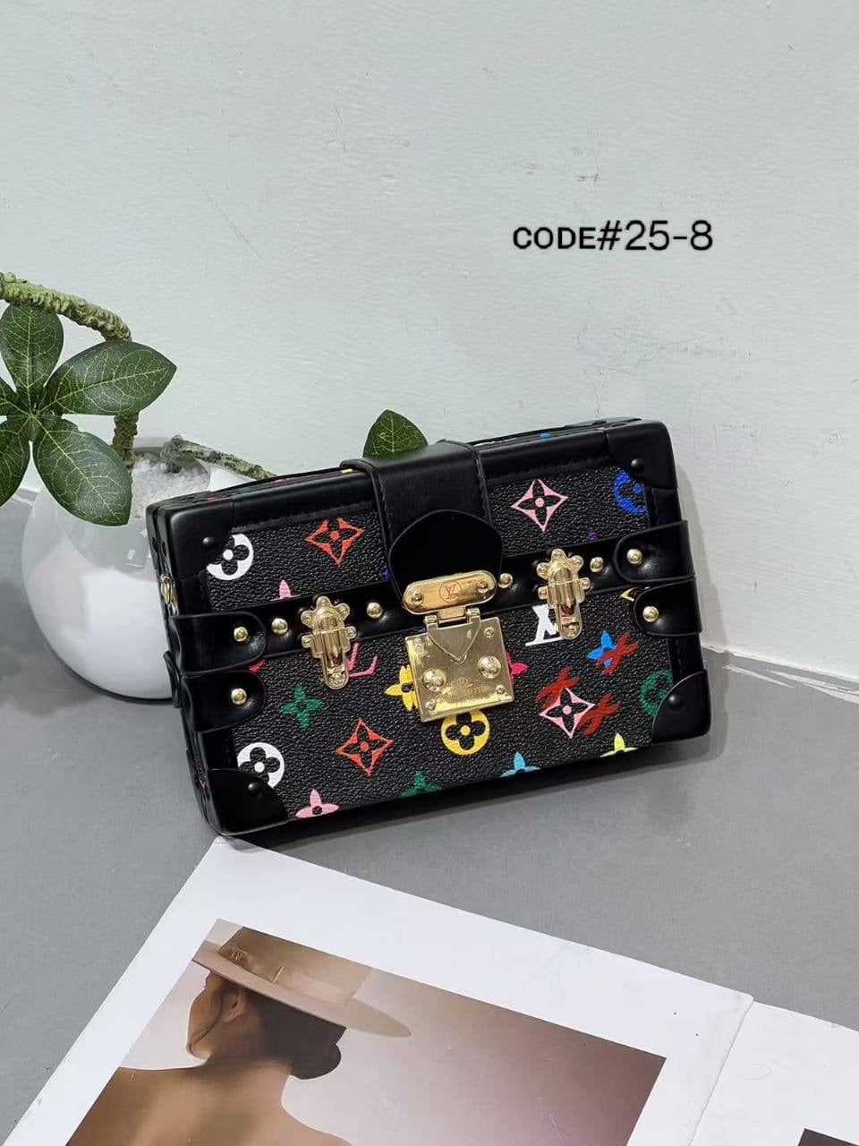 LV
ᴘᴇᴛɪᴛᴇ ᴍᴀʟʟᴇ ᴛʀᴜɴᴋ ʙᴀɢ
ᴍᴏɴᴏɢʀᴀᴍ ᴅᴇsɪɢɴ
ᴡɪᴛʜ ʟᴏɴɢ ʙᴇʟᴛ sᴛʀᴀᴘ
sɪᴢᴇ : 19.5 cm

ᴡɪᴛʜ BOX
🎁🎁🎁

75 dhs🇦🇪

Zain31
♥️♥️♥️