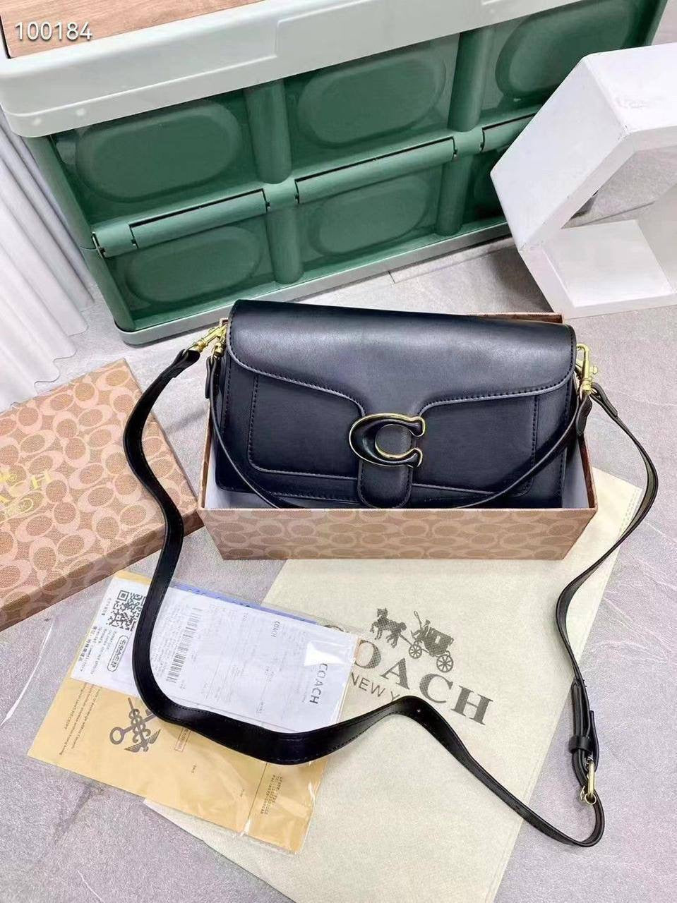 🎉 Offer 🎊 Coach 
Size : 24 * 16 cm
70 dhs🇦🇪
with box🎁

Zain115
♥️♥️♥️