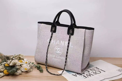 Chanel 
110 dhs🇦🇪
HIGH QUALITY 

Zain154
♥️♥️♥️