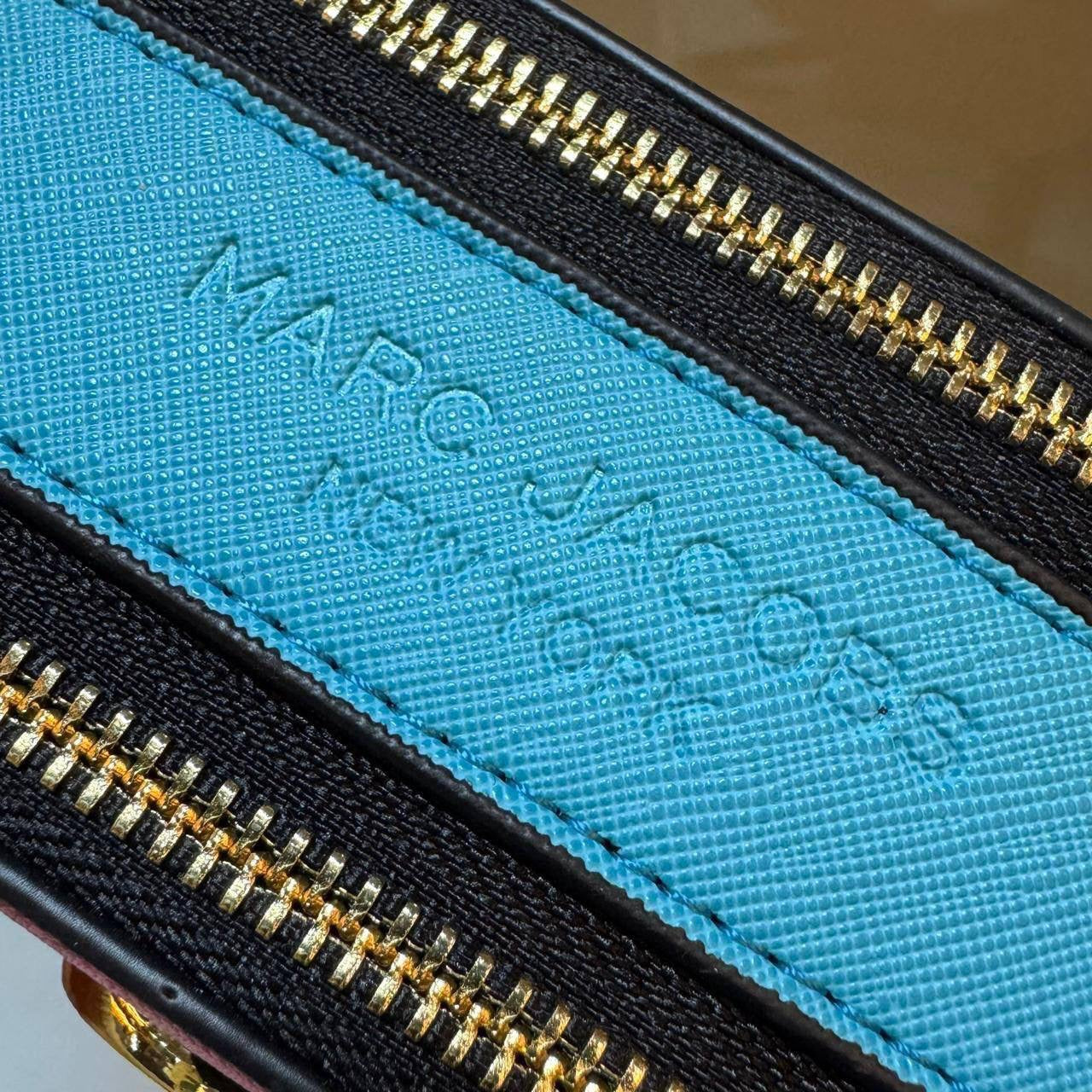 MARC JACOBS 

NEW CAME GOOD QUALITY 
WITH BOX 
🎁🎁🎁

90 dhs🇦🇪

Zain39
♥️♥️♥️