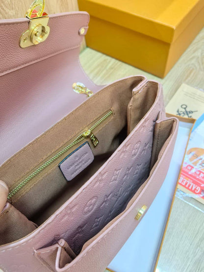 LV

With box 
🎁🎁🎁

90 dhs🇦🇪

Zain217
♥️♥️♥️