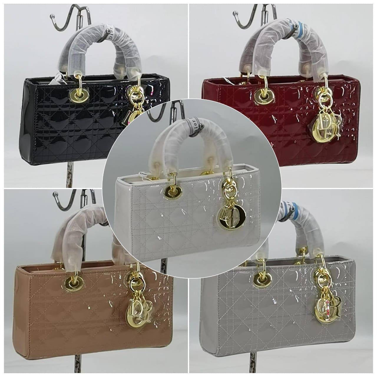 DIOR 
25*6*13cm

105 dhs🇦🇪

with Box
🎁🎁🎁

Zain254
♥️♥️♥️