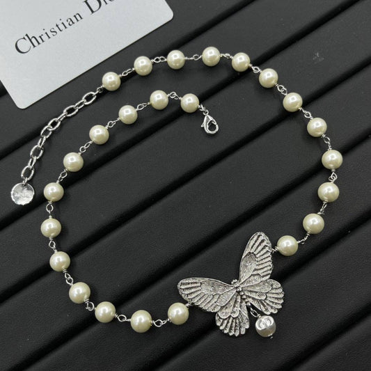 Necklace Dior 
65 dhs🇦🇪

Zain89
♥️♥️♥️