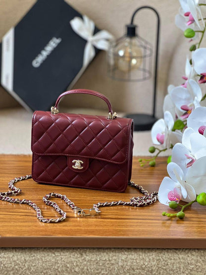 CHANEL
*18 Cm*
*16 cm*
*AVAILABLE NOW*
For Price 👇 WTSP Text Zain 0568585901

Zain257
♥️♥️♥️