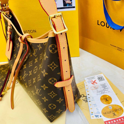 LV
36*25*12cm

With box
🎁🎁🎁

80 dhs🇦🇪

Zain57
♥️♥️♥️