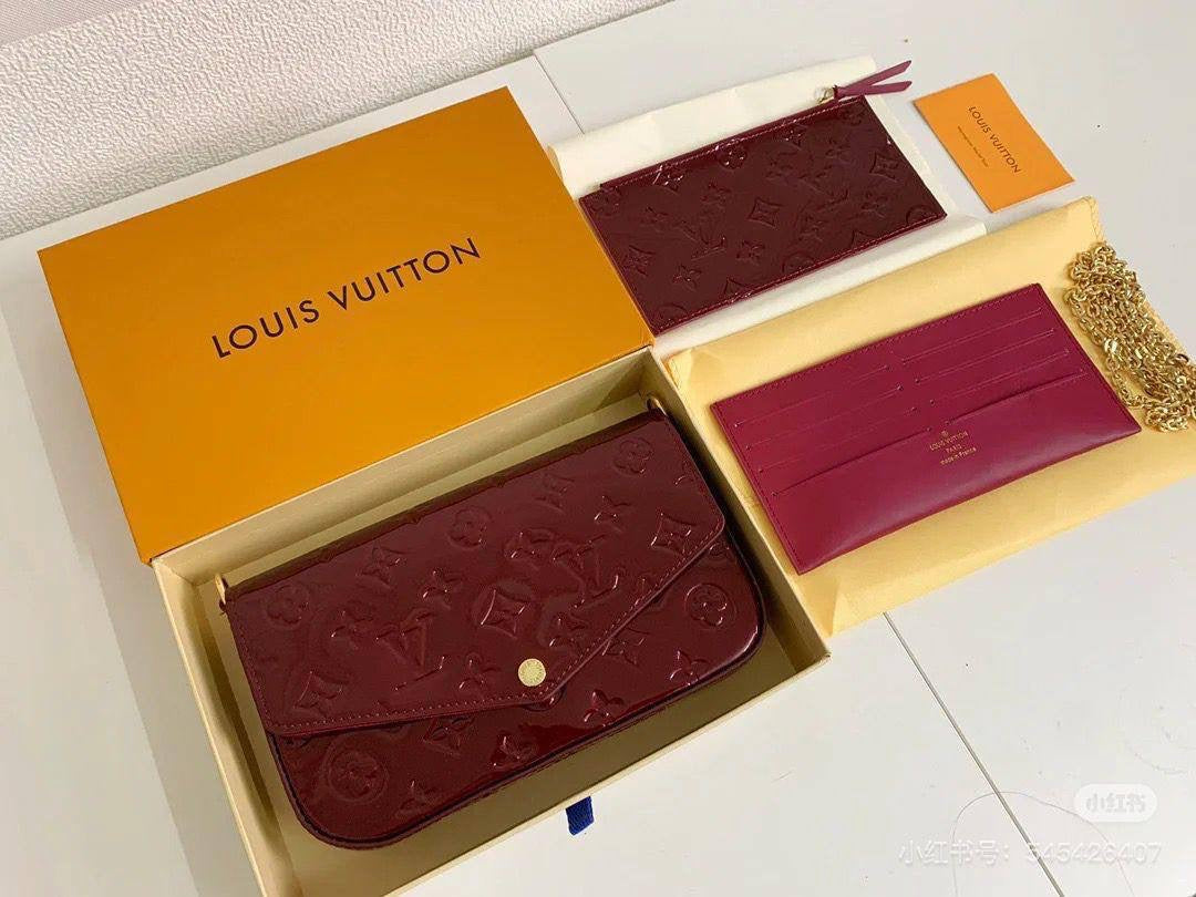 LV 3 in 1
Size : 23 * 14 cm

75 dhs🇦🇪

with box
🎁🎁🎁

Zain115
♥️♥️♥️