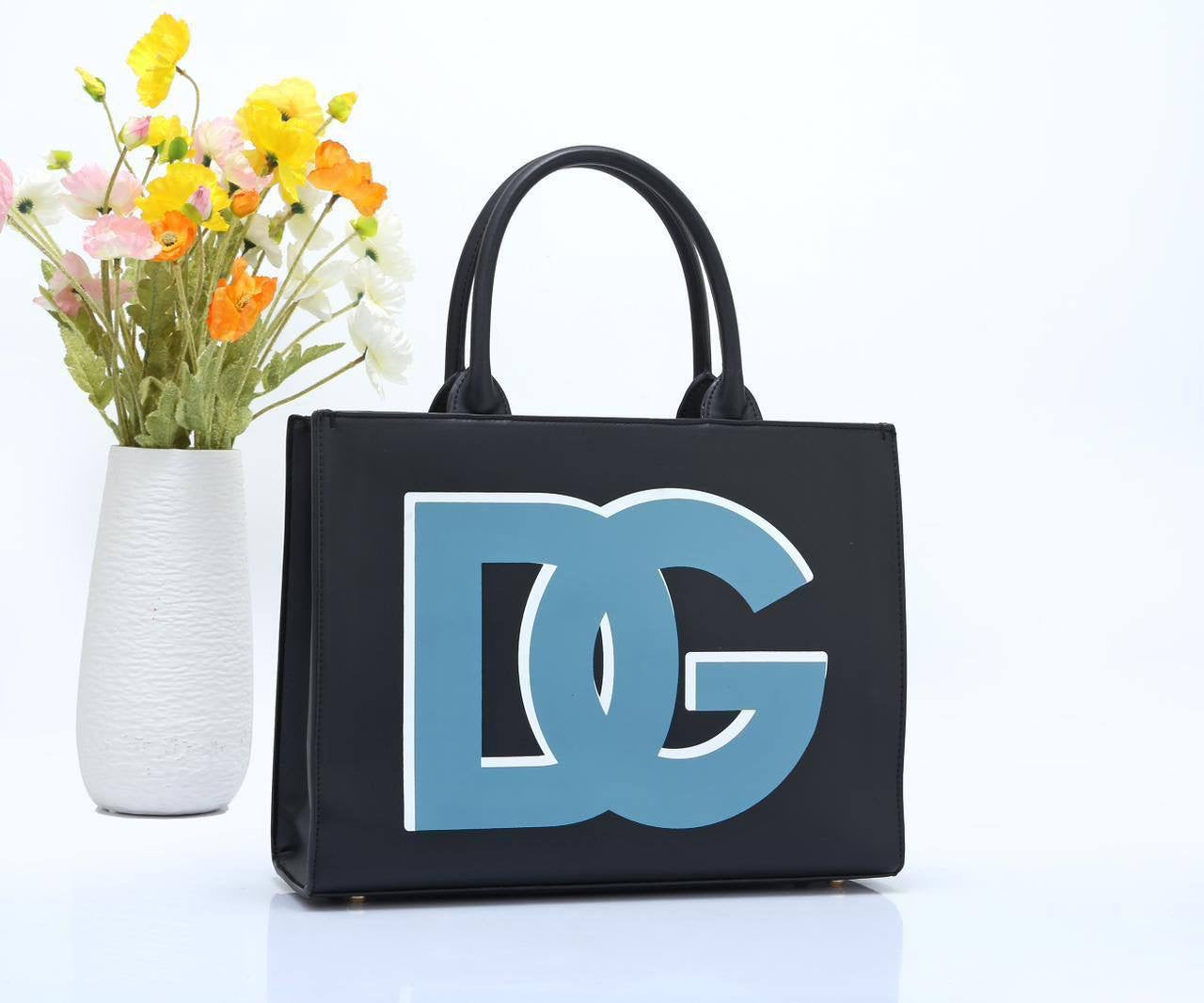 D&G
offer price
75 dhs🇦🇪

Zain39
♥️♥️♥️