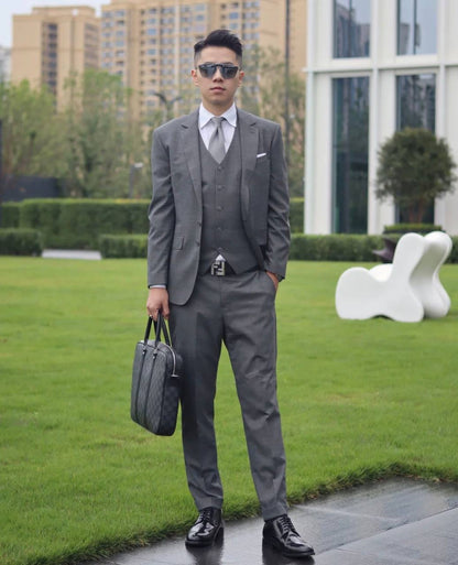 LV
LAPTOP BAG 

GOOD QUALITY 
OFFER 

85 dhs🇦🇪

Zain39
♥️♥️♥️