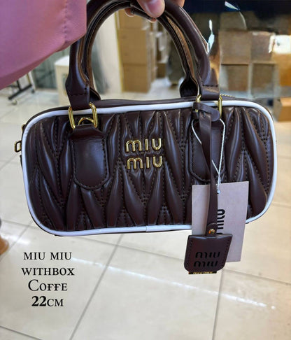 MIUMIU ᴀʀᴄᴀᴅɪᴇ
ʜᴀɴᴅʙᴀɢ/ʟᴏɴɢ sᴛʀᴀᴘ
ᴡɪᴛʜʙᴏx
🎁🎁🎁

ʟᴇᴀᴛʜᴇʀ
sɪᴢᴇ:22ᴄᴍ
80 dhs🪙

Zain56
♥️♥️♥️