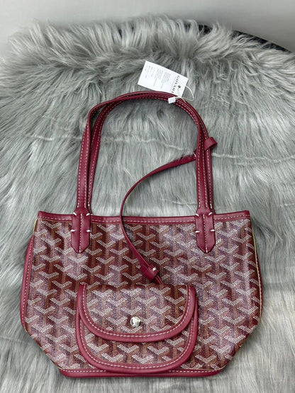 Goyard
SIZE  ……… 25cm 🌷🌷🌷
75 dhs🇦🇪

Zain51
♥️♥️♥️