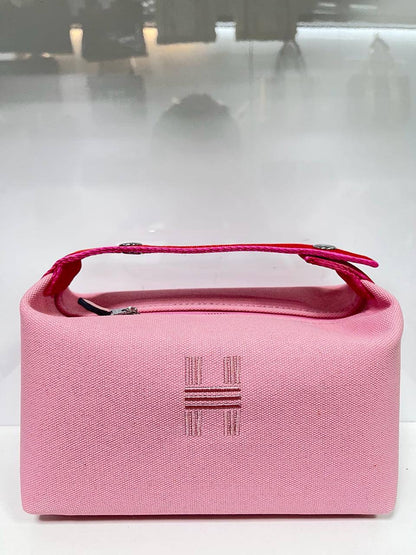 Hermes
Best quality 

with box’s 
🎁🎁🎁

95 dhs🇦🇪

size 22 cm

Zain158
♥️♥️♥️