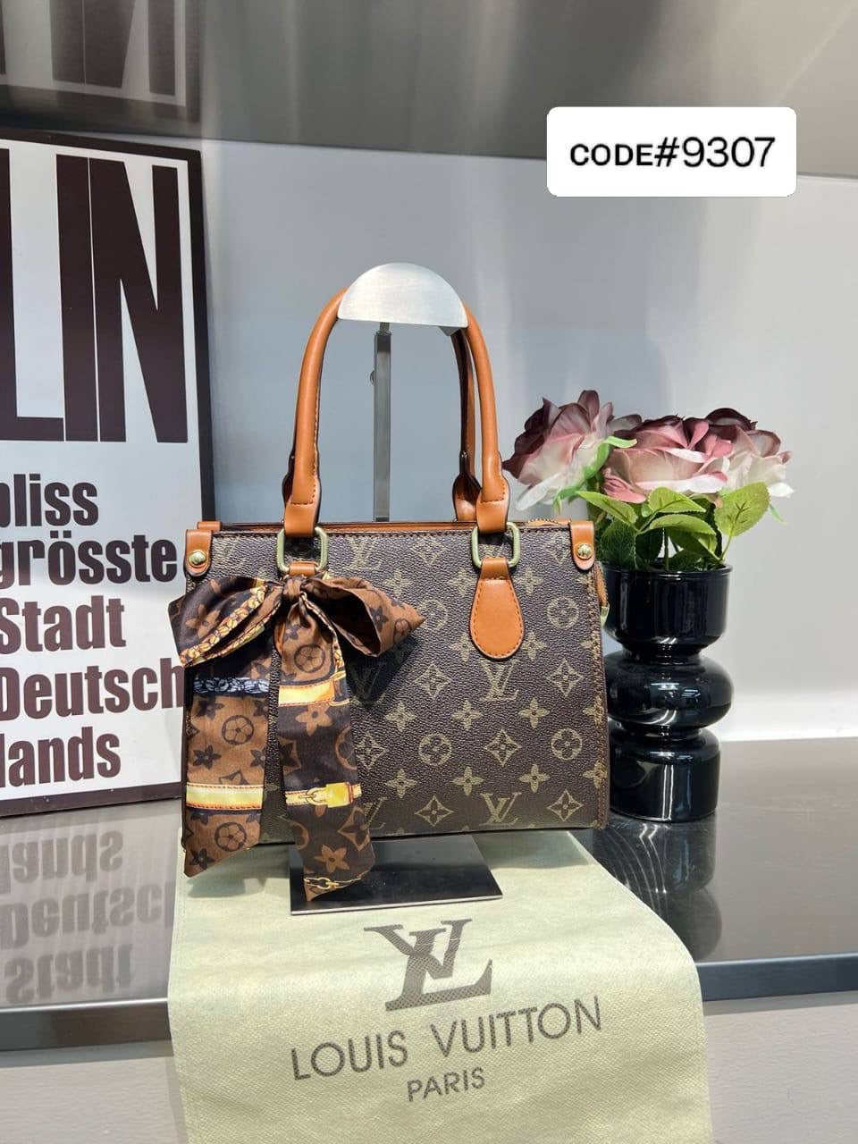 LV
ᴍɪɴɪ Oɴ Tʜᴇ Gᴏ
ᴡɪᴛʜ  ᴛᴡɪʟʟʏ ʀɪʙʙᴏɴ
ɪᴛ ʜᴀs ʟᴏɴɢ ʙᴇʟᴛ sᴛʀᴀᴘ
sɪᴢᴇ :25 cm

70 dhs🇦🇪

Zain31
♥️♥️♥️