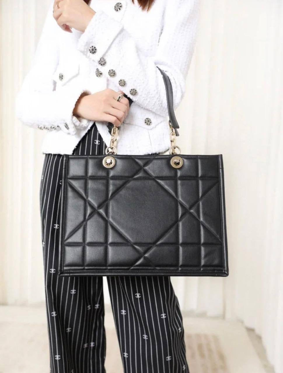 YSL - Dior
offer price
65 dhs🇦🇪

Zain39
♥️♥️♥️