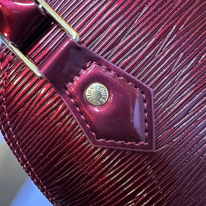 LV
GOOD QUALITY 

WITH BOX 
🎁🎁🎁

105 dhs🇦🇪

Zain39
♥️♥️♥️