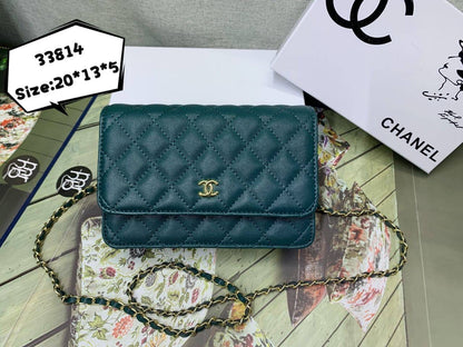 Chanel
with box
90 dhs🪙

Zain46
❤️❤️❤️