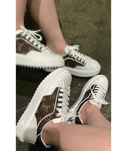 LV SHOES 👟 
Size 36-41
130 dhs🇦🇪

Zain40
♥️♥️♥️