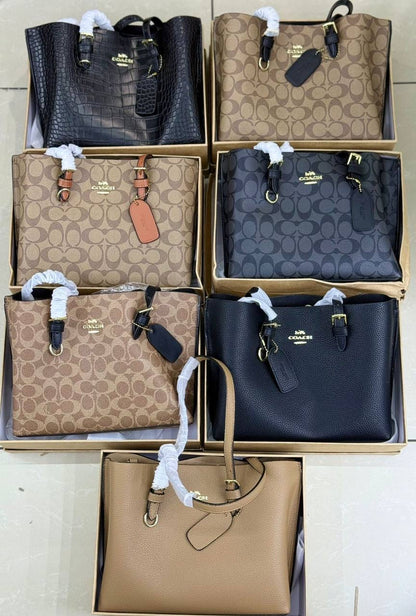 COACH 
GOOD QUALITY 
95 dhs🇦🇪

WITH BOX 
🎁🎁🎁

Zain28
♥️♥️♥️