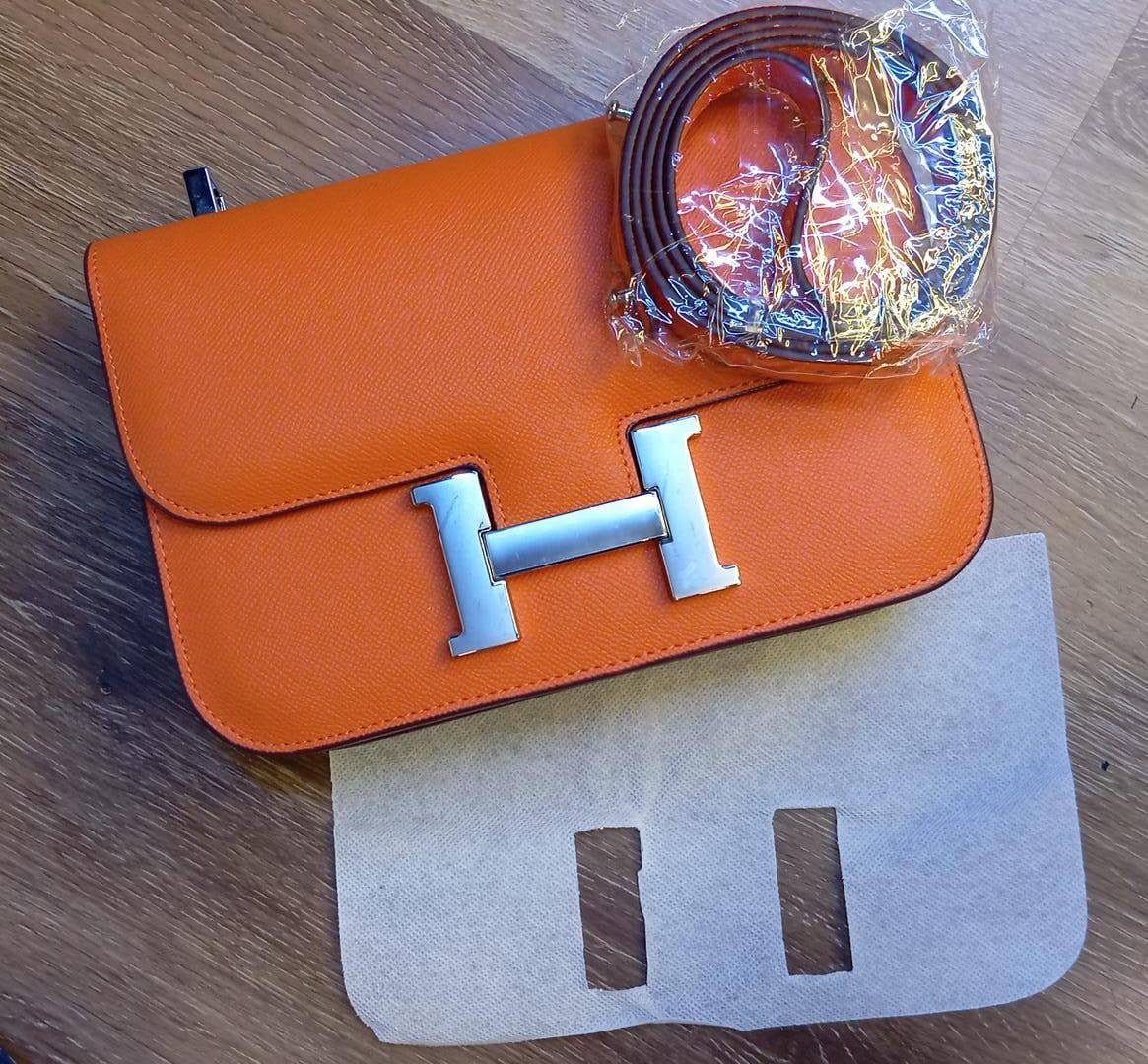 Hermes
Good quality 

with box
🎁🎁🎁
95 dhs🪙💕

Zain186
♥️♥️♥️