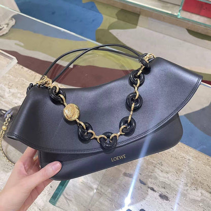 Loewe 
Master
350 dhs🪙
#25cm🥰

Zain228
♥️♥️♥️