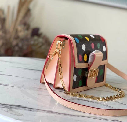 LV
NOW SPECIAL OFFER 
With leather
130 dhs🇦🇪

Zain39
♥️♥️♥️