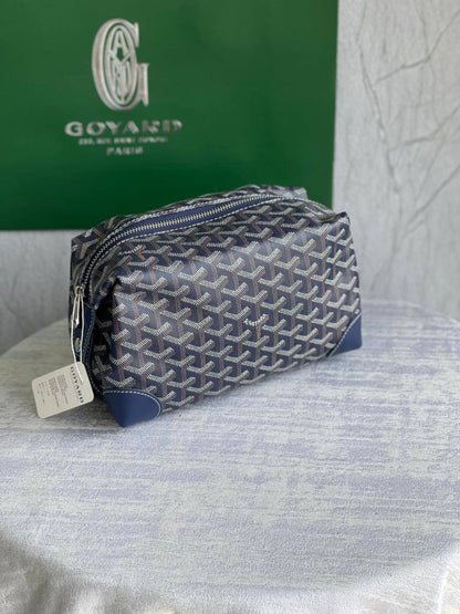 GOYARD
*Wash bag*
*Master quality*
350 dhs🇦🇪

Zain179
♥️♥️♥️