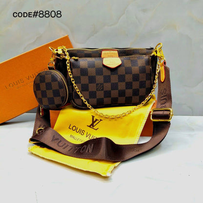 LV
POUCHETTE - 3ɴ1
sɪᴢᴇ : 23 cm

ᴡɪᴛʜ BOX
🎁🎁🎁

70 dhs🪙💕

Zain31
♥️♥️♥️