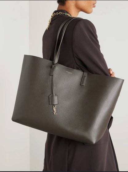 YSL
100 dhs🪙
Good Quality 

Zain217
♥️♥️♥️