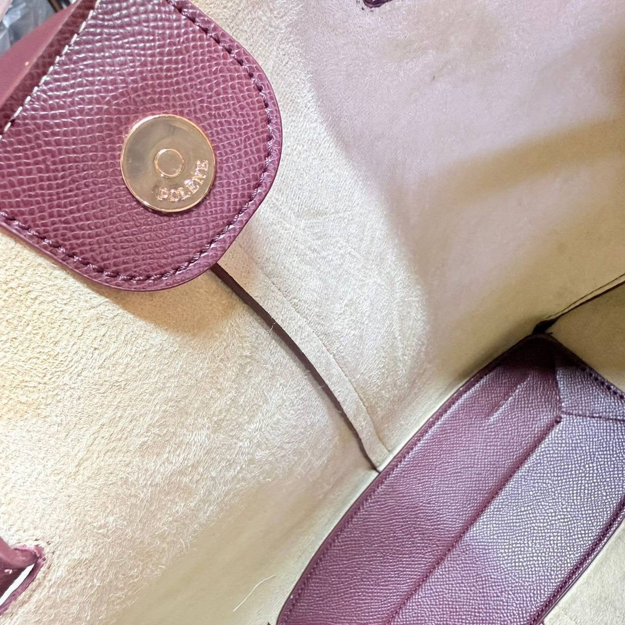 POLENE 
COPY ONE NEW CAME  
200 dhs🇦🇪
SIZE: 43cm

Zain39
♥️♥️♥️