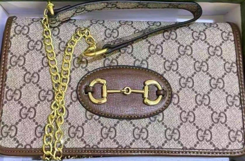 Bags offer

With box 
🎁🎁🎁

75 dhs🪙💕

Zain50
♥️♥️♥️