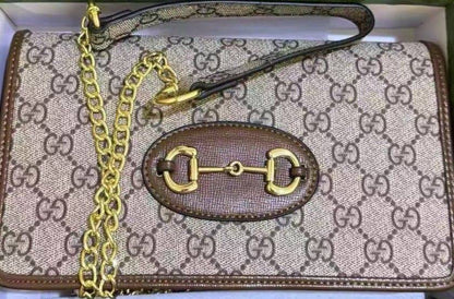 Bags offer

With box 
🎁🎁🎁

75 dhs🪙💕

Zain50
♥️♥️♥️